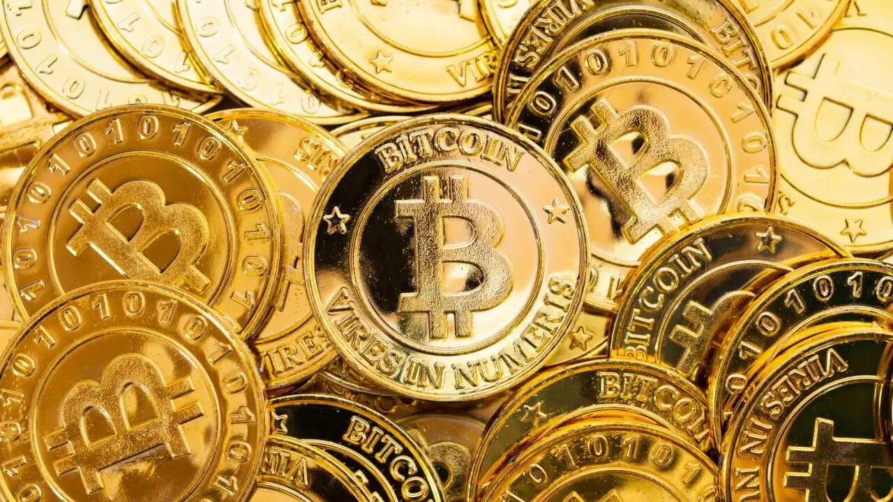 Bitcoin-Nasdaq Correlation Hits Extreme: Is a 20% Crash Coming Again?